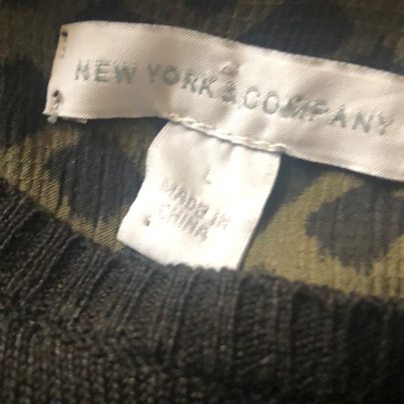 NY&CO Black Sweater with Cutout & Olive Insert - Picture 3 of 3